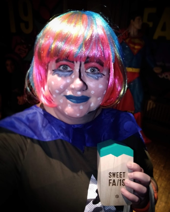 Sarah Morton receiving the YunoJuno Freelance Project Manager of the Year 2019 award